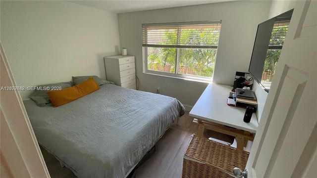 8480 SW 154th Cir Ct 920, Miami, FL 33193