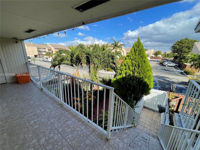 8480 SW 154th Cir Ct 920, Miami, FL 33193