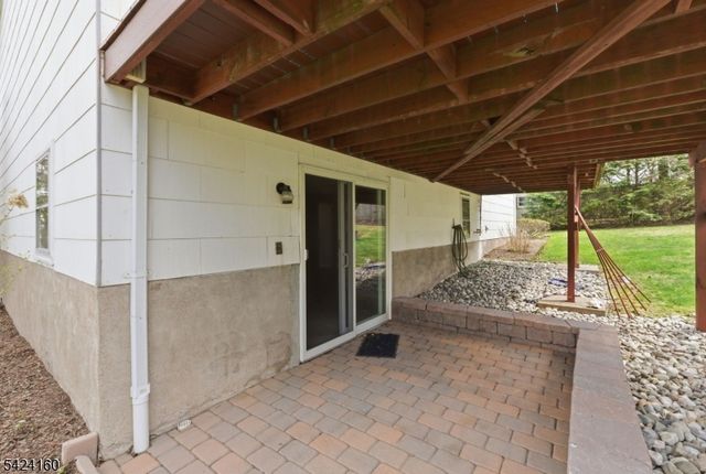 47 Siek Rd, Kinnelon Boro, NJ 07405