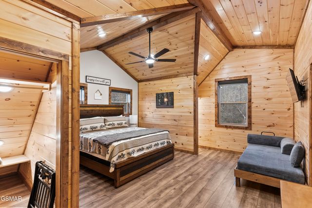 406 Long Hollow Road, Sevierville, TN 37876