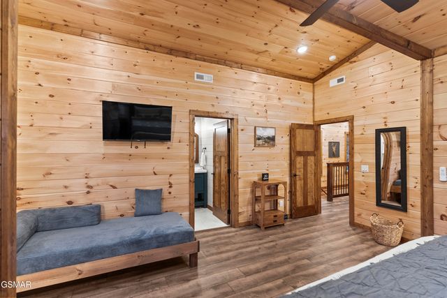 406 Long Hollow Road, Sevierville, TN 37876