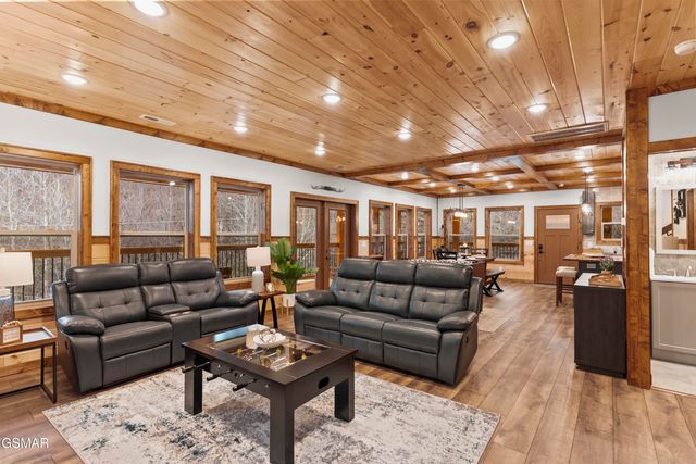 406 Long Hollow Road, Sevierville, TN 37876