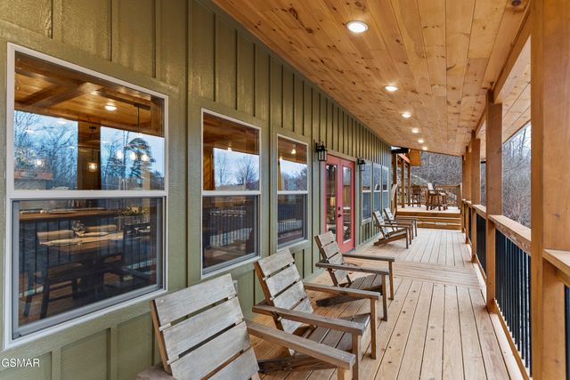 406 Long Hollow Road, Sevierville, TN 37876