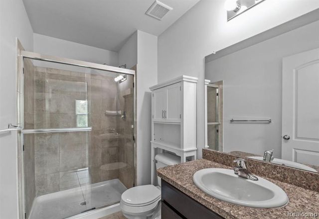 4621 Bradley Circle, Troy, MI 48085