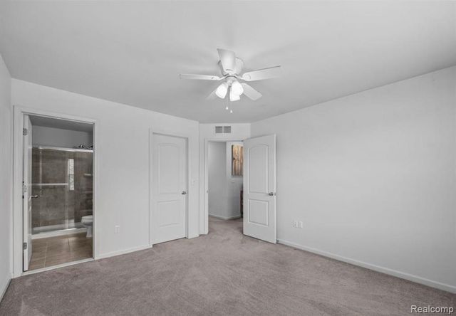 4621 Bradley Circle, Troy, MI 48085