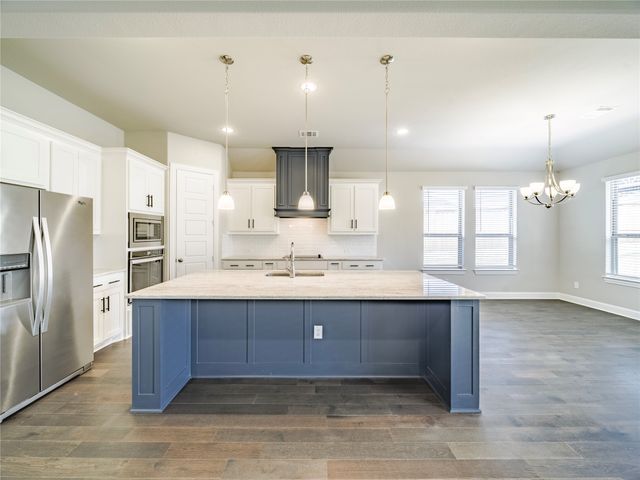 3024 Capital Hill Drive, Burleson, TX 76028