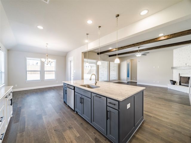 3024 Capital Hill Drive, Burleson, TX 76028