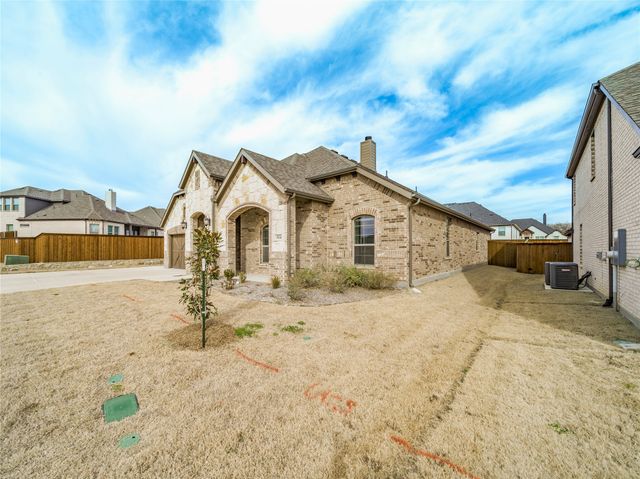 3024 Capital Hill Drive, Burleson, TX 76028