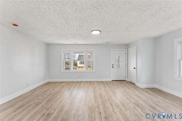 352 3rd St, Emporia, VA 23847