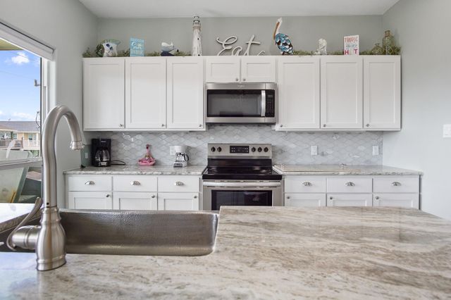 970 S Jack Road, Crystal Beach, TX 77650