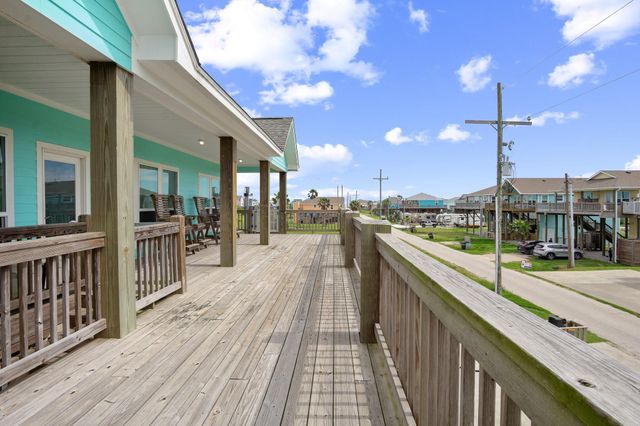 970 S Jack Road, Crystal Beach, TX 77650