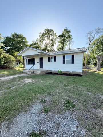 303 NW 3rd Street, Corning, AR 72422
