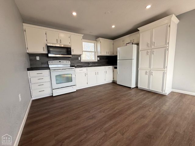 303 NW 3rd Street, Corning, AR 72422