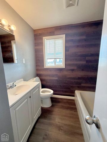 303 NW 3rd Street, Corning, AR 72422