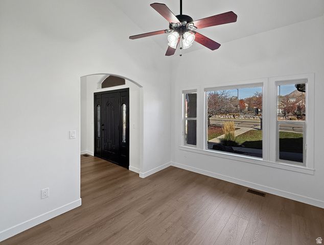 1459 E 5600 S, South Ogden, UT 84403