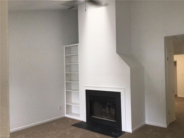 76 Emeraude Plage PL B, Hampton, VA 23666