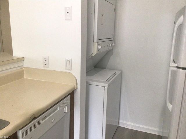 76 Emeraude Plage PL B, Hampton, VA 23666