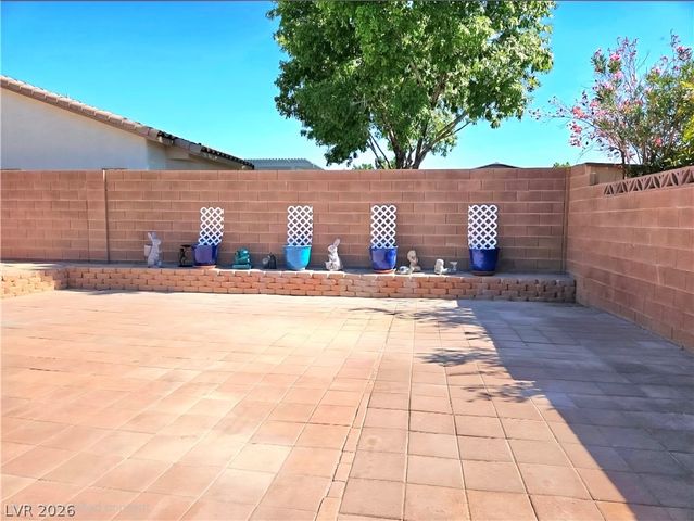 5401 Carrara Pointe Street, Pahrump, NV 89061