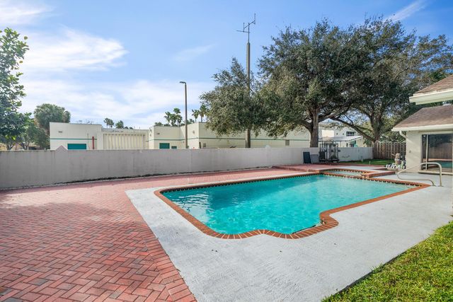 3301 NW 97th Terrace, Sunrise, FL 33351