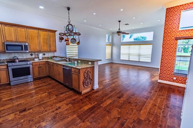 13658 Cambria Bay Lane, Delray Beach, FL 33446