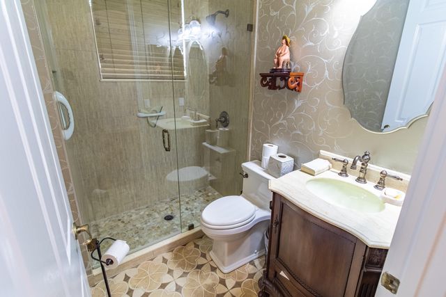 13658 Cambria Bay Lane, Delray Beach, FL 33446