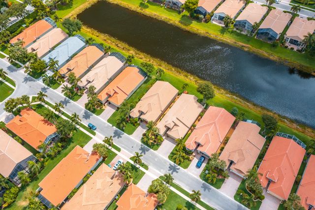 13658 Cambria Bay Lane, Delray Beach, FL 33446