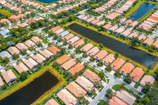 13658 Cambria Bay Lane, Delray Beach, FL 33446