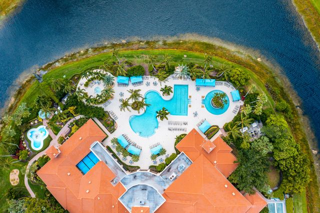 13658 Cambria Bay Lane, Delray Beach, FL 33446