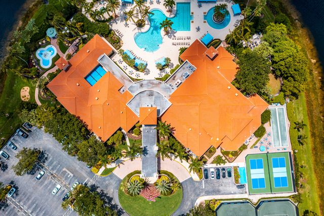 13658 Cambria Bay Lane, Delray Beach, FL 33446