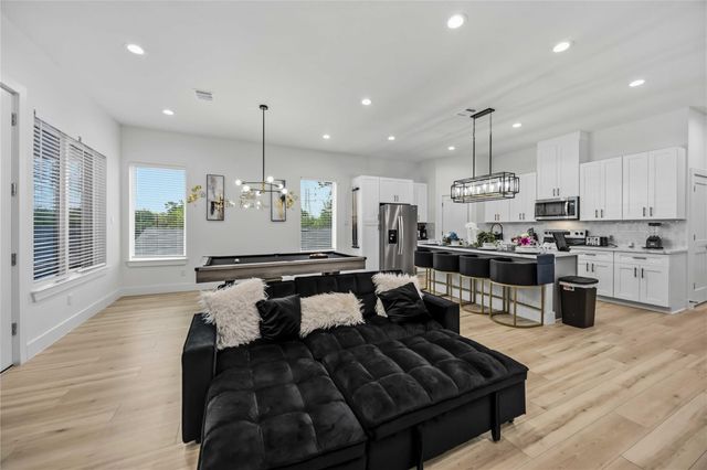 5330 Wenda Street A, Houston, TX 77033