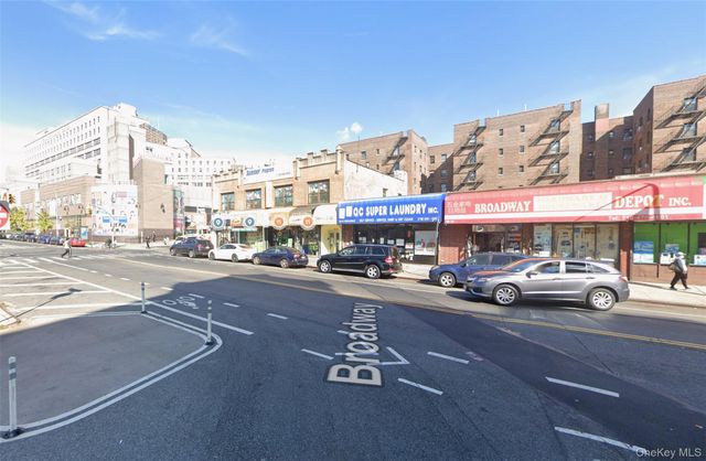 42-25 80th Street 5B, Elmhurst, NY 11373