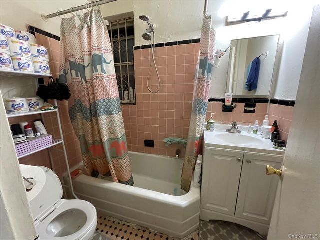 42-25 80th Street 5B, Elmhurst, NY 11373