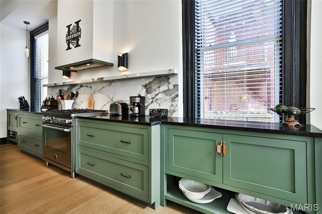 910 Lami Street, St Louis, MO 63104