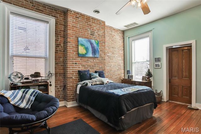 910 Lami Street, St Louis, MO 63104