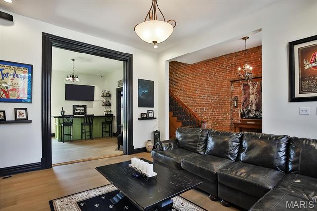 910 Lami Street, St Louis, MO 63104