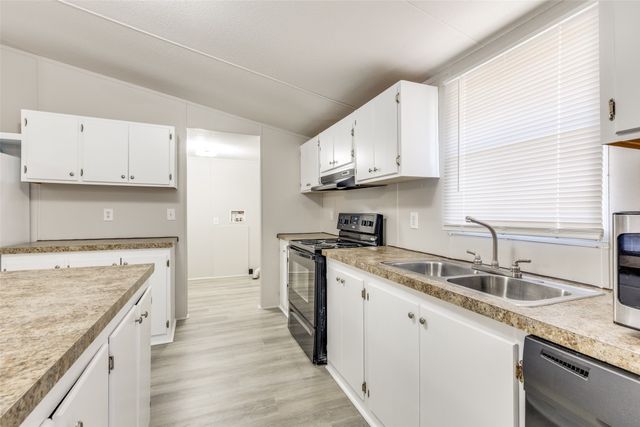 445 Arvel Circle, Reno, TX 76020