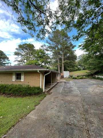 255 W Prairie St., De Valls Bluff, AR 72041