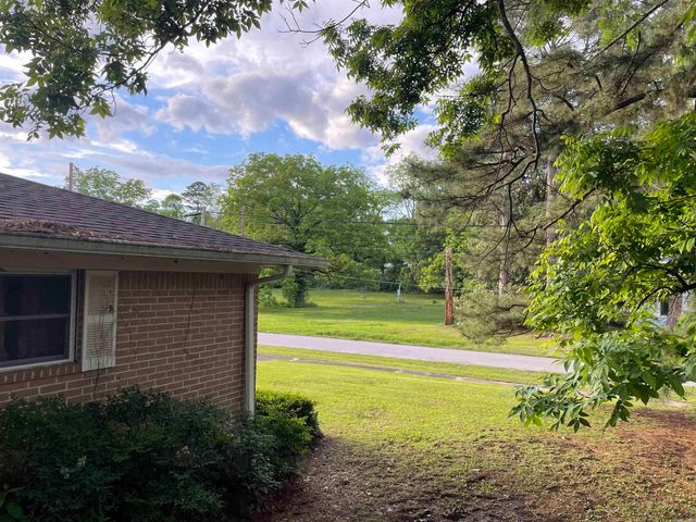 255 W Prairie St., De Valls Bluff, AR 72041