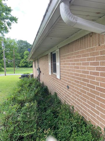 255 W Prairie St., De Valls Bluff, AR 72041