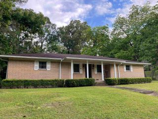 255 W Prairie St., De Valls Bluff, AR 72041