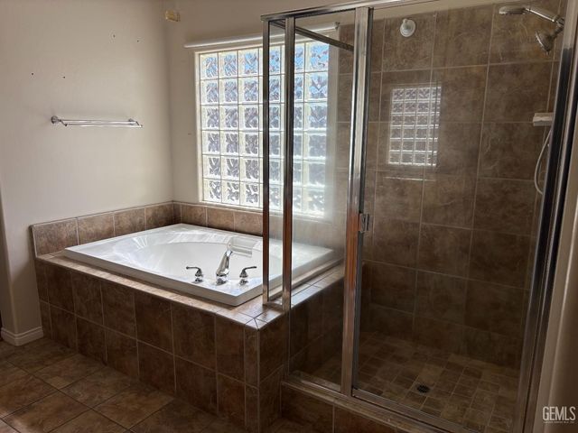 15849 Chateau Montelena Drive, Bakersfield, CA 93314