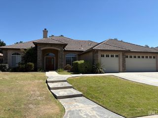 15849 Chateau Montelena Drive, Bakersfield, CA 93314
