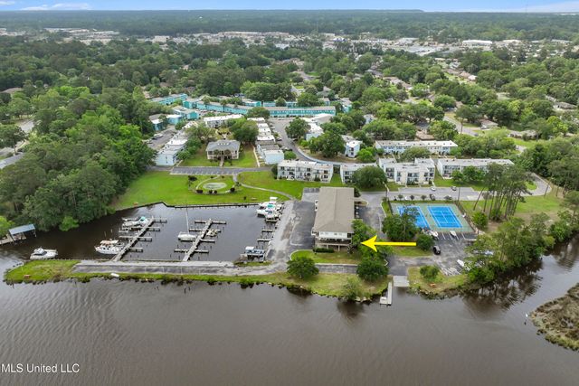 3230 Cumberland Road, 208, Ocean Springs, MS 39564