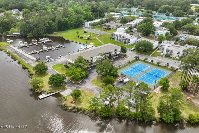 3230 Cumberland Road, 208, Ocean Springs, MS 39564