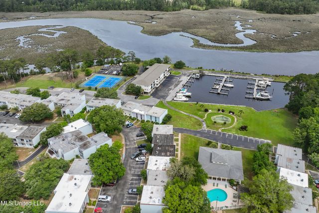 3230 Cumberland Road, 208, Ocean Springs, MS 39564