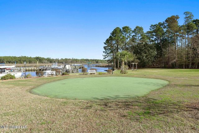 3230 Cumberland Road, 208, Ocean Springs, MS 39564