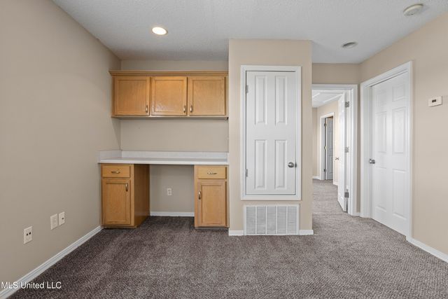 3230 Cumberland Road, 208, Ocean Springs, MS 39564
