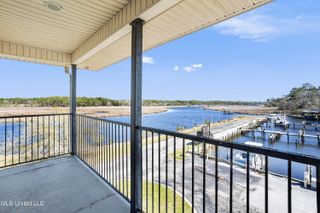 3230 Cumberland Road, 208, Ocean Springs, MS 39564