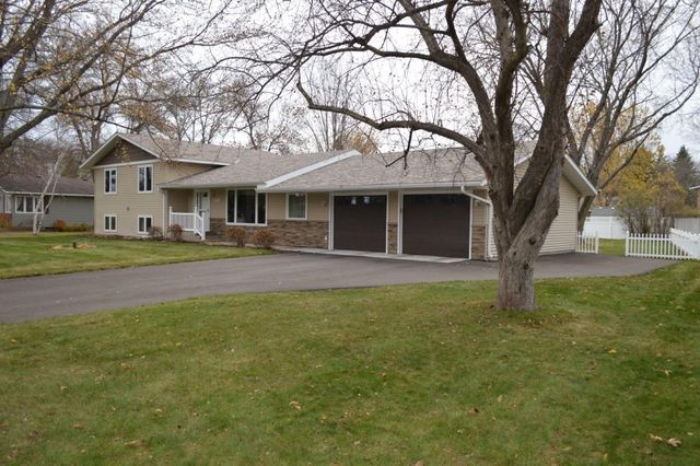 816 Clark Place, Saint Cloud, MN 56301