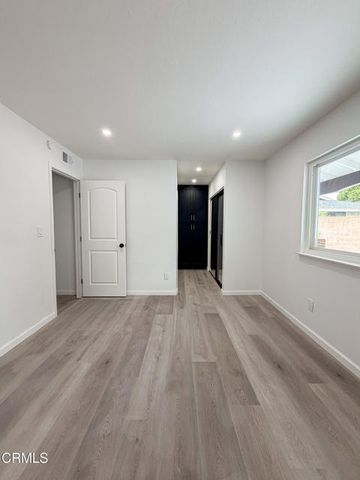 1430 Huntswood Way, Oxnard, CA 93030